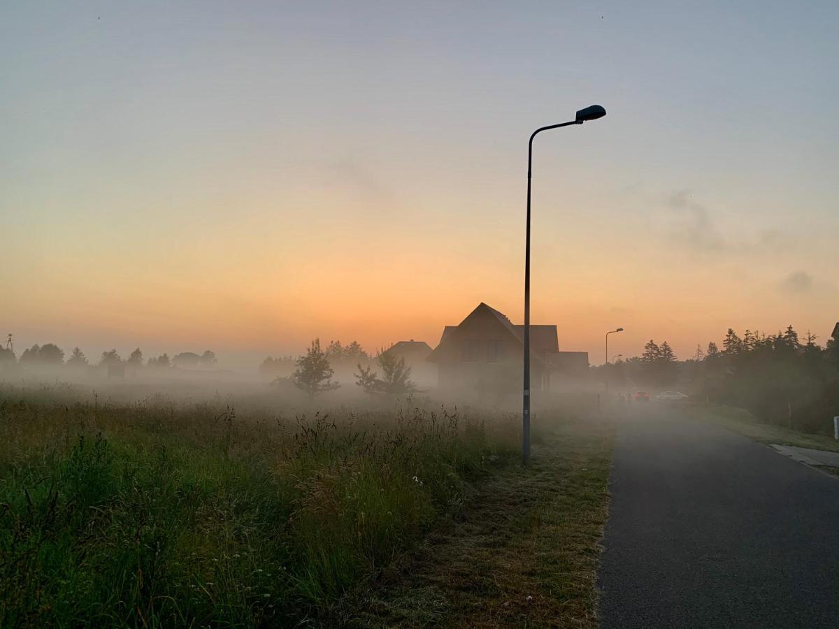Pokoje Goscinne Ewela Łeba Buitenkant foto