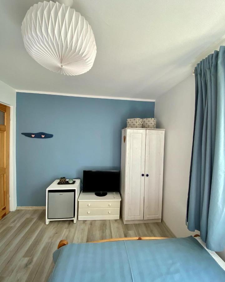 Pokoje Goscinne Ewela Łeba Buitenkant foto